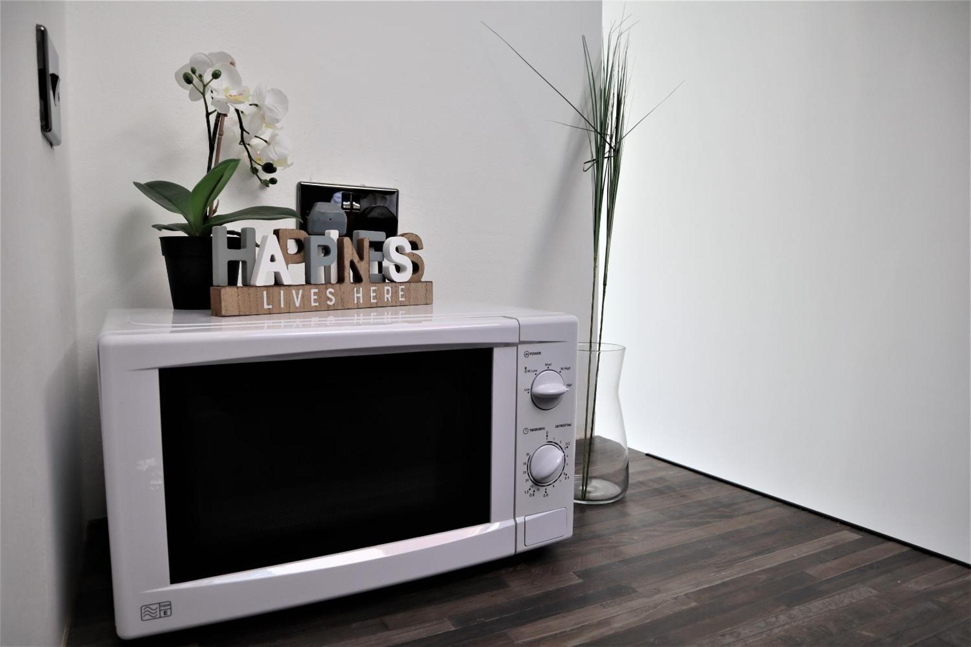 Victoria 4 Bedroom Serviced House Short Lets - Near Northampton Gen Hosp & Town Centre Экстерьер фото